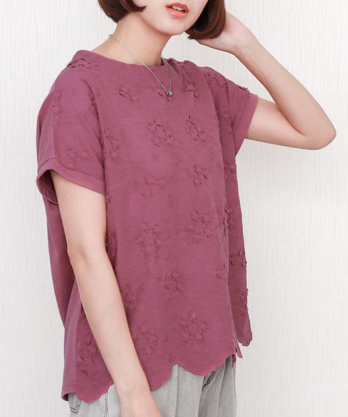 libelle more(リベル モア)の「刺繍レース切替プルオーバー 半袖 スカラップ裾(Tシャツ/カットソー・レディース・パープル/オフホワイト/ブラック/グリーン・L/M)」の4枚目の写真