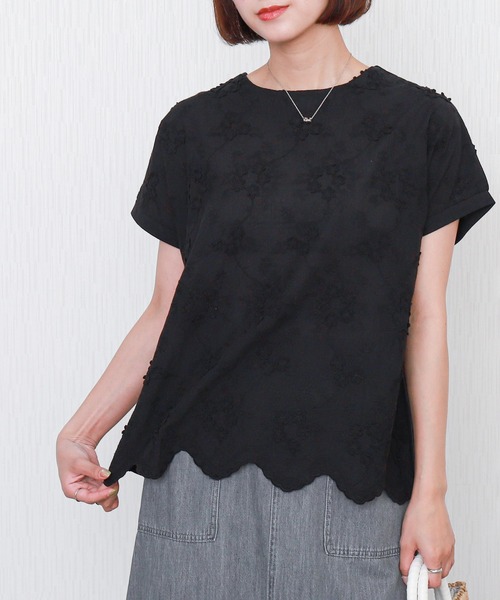libelle more(リベル モア)の「刺繍レース切替プルオーバー 半袖 スカラップ裾(Tシャツ/カットソー・レディース・パープル/オフホワイト/ブラック/グリーン・L/M)」の2枚目の写真