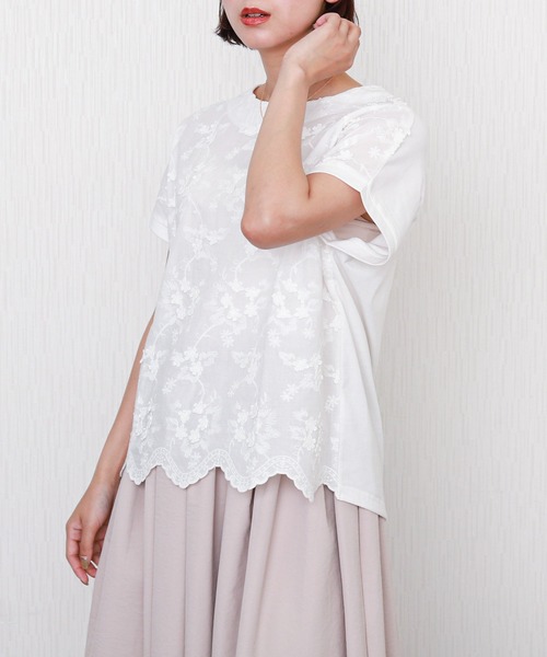 libelle more(リベル モア)の「刺繍レース切替プルオーバー 半袖 スカラップ裾(Tシャツ/カットソー・レディース・パープル/オフホワイト/ブラック/グリーン・L/M)」の6枚目の写真
