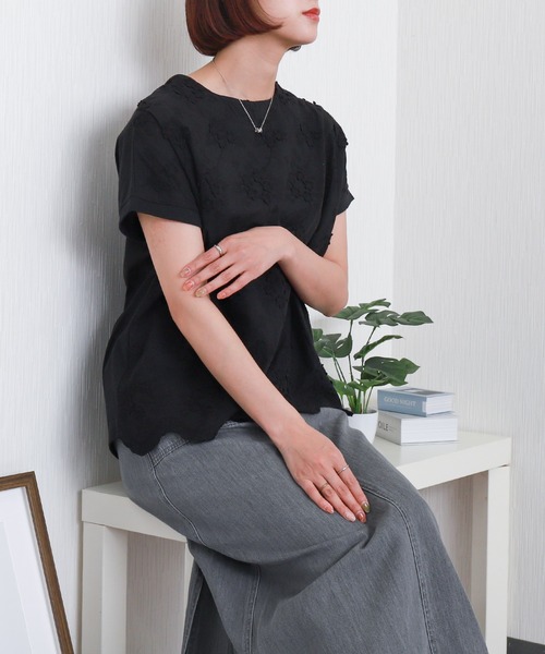 libelle more(リベル モア)の「刺繍レース切替プルオーバー 半袖 スカラップ裾(Tシャツ/カットソー・レディース・パープル/オフホワイト/ブラック/グリーン・L/M)」の20枚目の写真