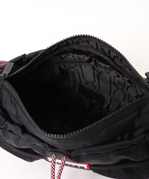 HUNTER(ハンター)の「HUNTER/ハンター ショルダーバッグ トラベル クロスボディ TRAVEL CROSSBODY(ショルダーバッグ・レディース・ホワイト/ブラック・FREE)」の16枚目の写真