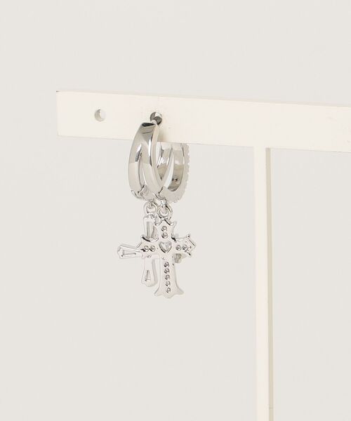 1004ST(イチマルマルヨンエスティ―)の「クロス 十字デザイン ピアス 【片耳用】(ピアス(片耳用)・メンズ・シルバー/シルバー系その他・F)」の5枚目の写真
