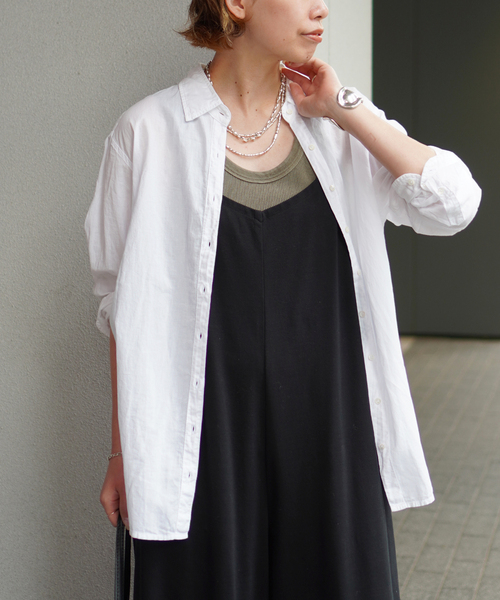 AP STUDIO(エーピーストゥディオ)の「*【XIRENA/キセレナ】COTTON POPLIN SHIRT(シャツ/ブラウス・レディース・ボルドー/ホワイト/ベージュ・FREE)」の13枚目の写真