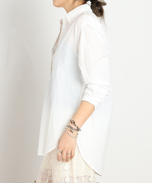 AP STUDIO(エーピーストゥディオ)の「*【XIRENA/キセレナ】COTTON POPLIN SHIRT(シャツ/ブラウス・レディース・ボルドー/ホワイト/ベージュ・FREE)」の19枚目の写真