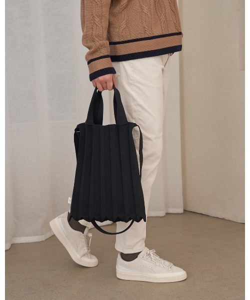 PLEATSMAMA(プリーツママ)の「【PLEATSMAMA(プリーツママ)】HARDSHELL BAG(トートバッグ・レディース・ダークグレー/ネイビー/ブラック/カーキ・FREE)」の5枚目の写真