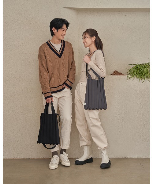 PLEATSMAMA(プリーツママ)の「【PLEATSMAMA(プリーツママ)】HARDSHELL BAG(トートバッグ・レディース・ダークグレー/ネイビー/ブラック/カーキ・FREE)」の7枚目の写真