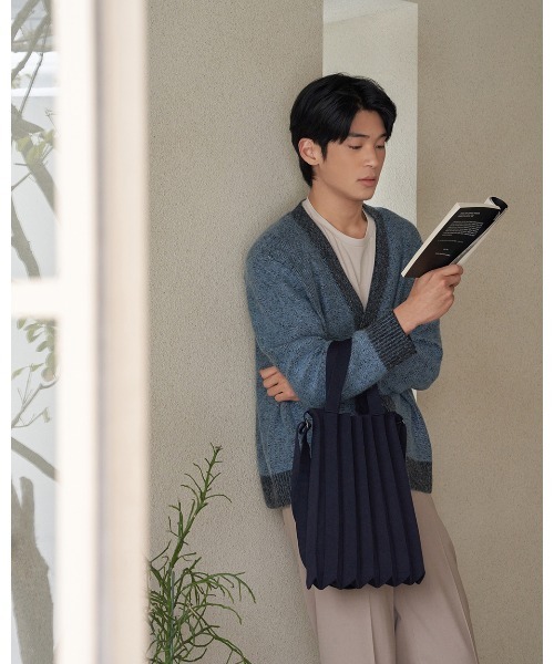 PLEATSMAMA(プリーツママ)の「【PLEATSMAMA(プリーツママ)】HARDSHELL BAG(トートバッグ・レディース・ダークグレー/ネイビー/ブラック/カーキ・FREE)」の16枚目の写真
