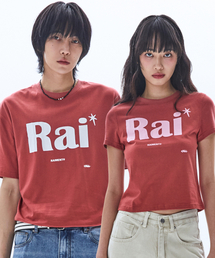 RAIMENT（レイメント）の「エッセンシャル RAI ロゴ ソリッド 半袖Tシャツ_ブリックレッド（Tシャツ/カットソー）」