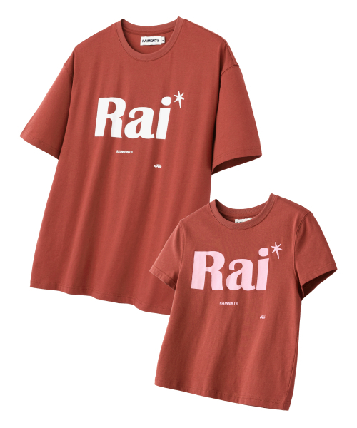 RAIMENT（レイメント）の「エッセンシャル RAI ロゴ ソリッド 半袖Tシャツ_ブリックレッド（Tシャツ/カットソー・メンズ・その他・WS/MEDIUM/LARGE/X-LARGE）」の2枚目の写真
