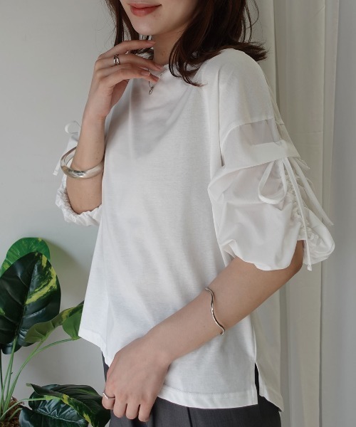 CORNERS(コーナーズ)の「異素材シャーリング袖トップス【接触冷感】(Tシャツ/カットソー・レディース・ブラック/オフホワイト・FREE)」の3枚目の写真