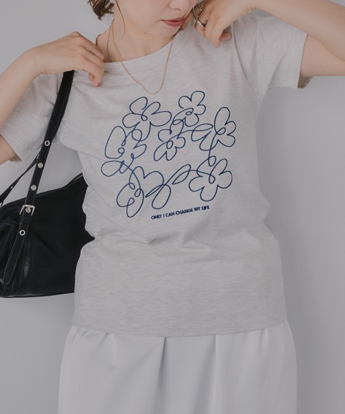 210nouve(トゥージュヌーブ)の「フラワー 刺繍 Tシャツ(Tシャツ/カットソー・レディース・ブラック/ホワイト/ミント/オートミール・FREE)」の18枚目の写真