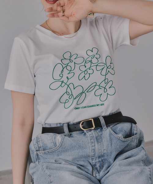 210nouve(トゥージュヌーブ)の「フラワー 刺繍 Tシャツ(Tシャツ/カットソー・レディース・ブラック/ホワイト/ミント/オートミール・FREE)」の10枚目の写真