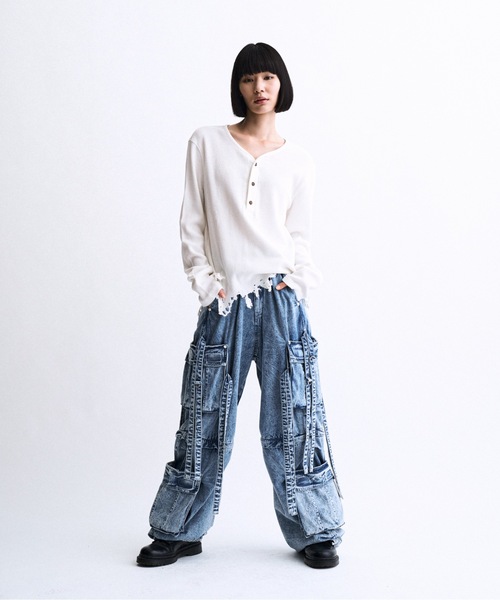 PHILTHEORY(フィルセオリー)の「Distressed waffle henry neck T-shirts / ディストレストワッフルヘンリーネックTシャツ(ニット/セーター・メンズ・ホワイト/ブラック・1/3/2)」の3枚目の写真