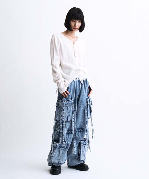 PHILTHEORY(フィルセオリー)の「Distressed waffle henry neck T-shirts / ディストレストワッフルヘンリーネックTシャツ(ニット/セーター・メンズ・ホワイト/ブラック・1/3/2)」の4枚目の写真