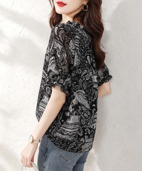 ONEP STAR(ワンピスター)の「ペイズリーギャザーブラウス(シャツ/ブラウス・レディース・ブラック/レッド・X-LARGE/LARGE/MEDIUM)」の14枚目の写真