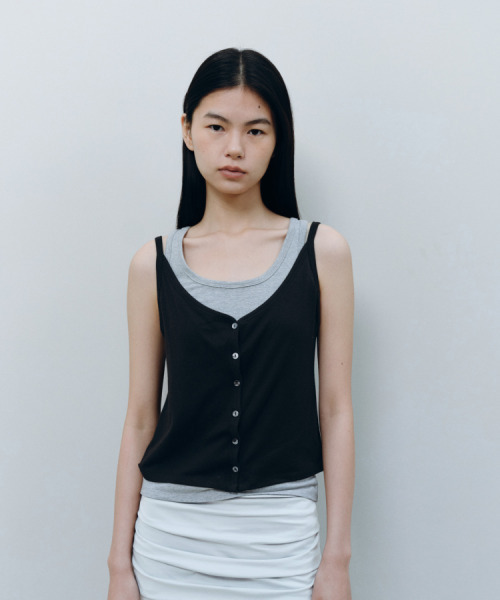 CACELE(カッセル)の「LAYERED BUTTON SLEEVELESS, MULTI(Tシャツ/カットソー・レディース・その他・FREE)」の1枚目の写真