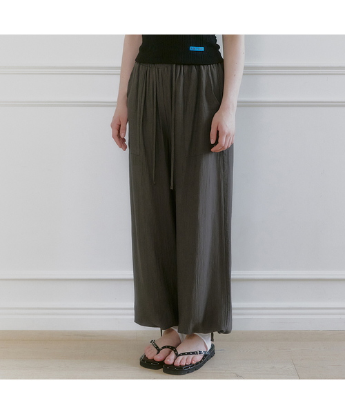 MICANE（ミケーネ）の「イレルンリングクルワイドバンディングパンツ（その他パンツ・レディース・カーキブラウン/クリーム/ブラック・SMALL/MEDIUM/LARGE/X-LARGE）」の2枚目の写真
