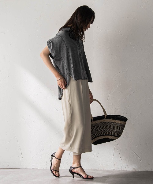 MAYSON GREY（メイソングレイ）の「【40周年限定】復刻リネンライクイージークロップドワイドパンツ（その他パンツ・レディース・ブラック・M）」の22枚目の写真