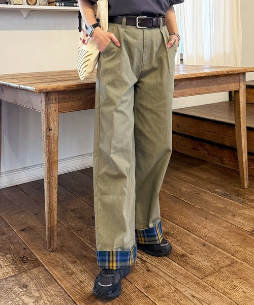 DOUBLE NAME(ダブルネーム)の「ヘリンボーンツイル×チェック タックワイドパンツ(その他パンツ・レディース・カーキ/オレンジ/ブラック・FREE)」の2枚目の写真