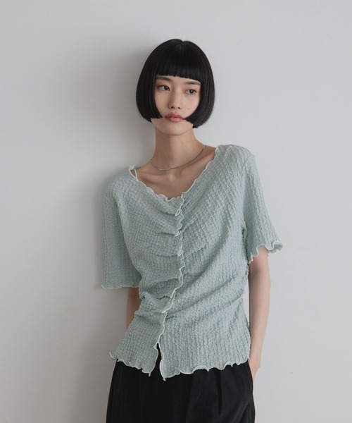 LOWRYS FARM(ローリーズファーム)の「カットギャザーカーディガンSS 1053681(カーディガン/ボレロ・レディース・ブラック/オフホワイト/ブルー・FREE)」の1枚目の写真