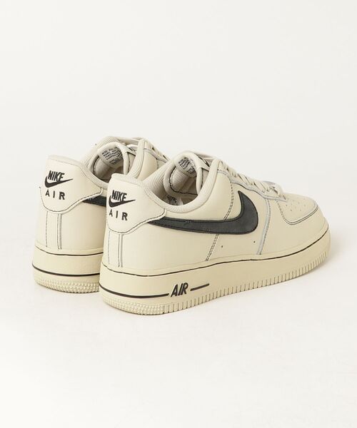 NIKE（ナイキ）の「NIKE/ナイキ ｴｱ ﾌｫｰｽ 1 07 LV8（スニーカー・メンズ・ベージュ・29cm/28.5cm/28cm/27.5cm/27cm/26.5cm/26cm/25.5cm）」の2枚目の写真