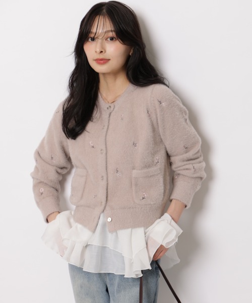 Apuweiser-riche（アプワイザーリッシェ）の「小花刺繍ふわふわニット（ニット/セーター・レディース・チャコールグレー/ピンク/ミント・2）」の3枚目の写真