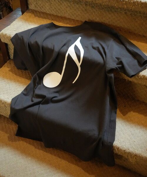 ALL NEW MART(オールニューマート)の「音符グラフィックTシャツ(Tシャツ/カットソー・レディース・ダークブラウン/ホワイト/ブラック・00)」の11枚目の写真