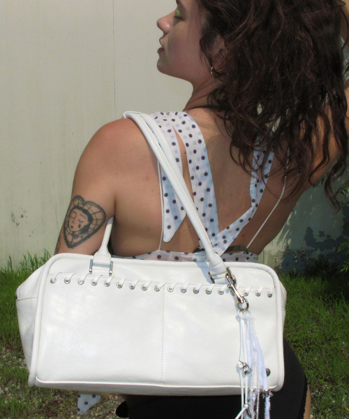 YEOMIMの「morph bag (cream)(ショルダーバッグ・レディース・その他・FREE)」の1枚目の写真