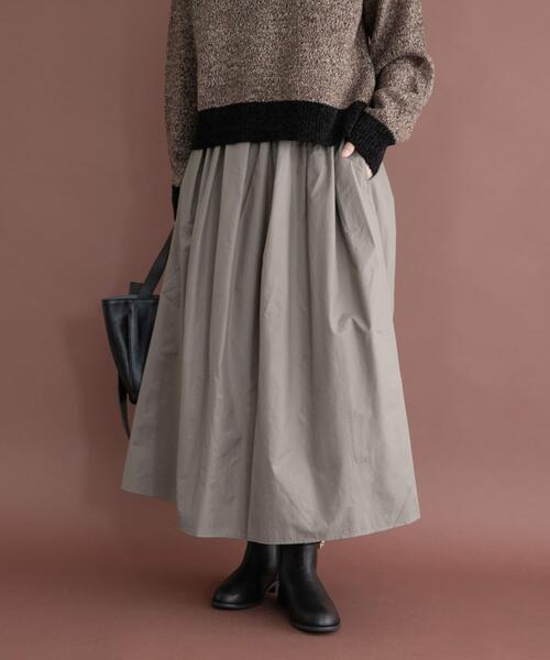 ITEMS URBANRESEARCH（アイテムズ アーバンリサーチ）の「ツヤタックボリュームスカート（スカート・レディース・ブラック/ベージュ/カーキ・FREE）」の3枚目の写真