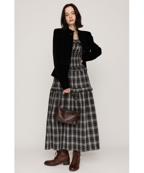 SLY(スライ)の「SHIRRING FRILL L/OP シャーリングフリルロングワンピース 秋服 キャミワンピース(ワンピース・レディース・ブラック系その他2/ネイビー系/ブラウン・1/2)」の4枚目の写真