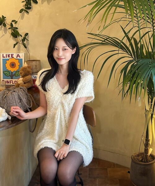 SINOON(シヌーン)の「Vネックフレアニット(アイボリー)(ニット/セーター・レディース・アイボリー・FREE)」の7枚目の写真