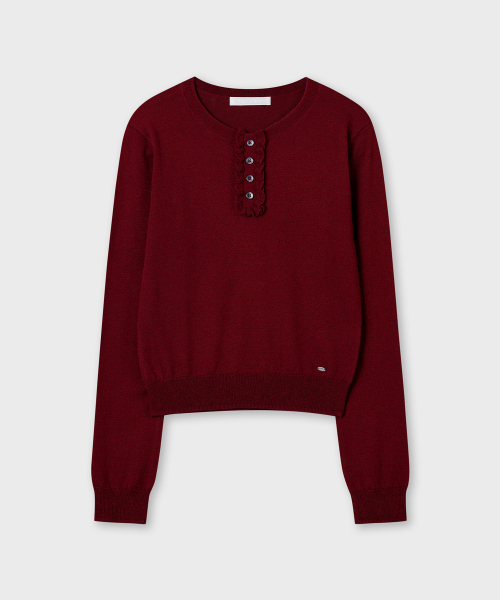 PLAC WOMEN(プレイス・ウィメン)の「フリルヘンリーネックスリムクロップニットバーガンディ(ニット/セーター・レディース・バーガンディー・SMALL/MEDIUM)」の4枚目の写真
