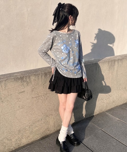 HOOK(フック)の「HOOK for girls 裾アシメシャーリング グラフィック ニットロンT(Tシャツ/カットソー・レディース・グレー/イエロー・FREE)」の11枚目の写真