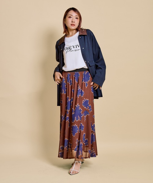 LHELBIE(レルビエ)の「バックフレアステンカラージャケット(ステンカラーコート・レディース・ネイビー/グレイッシュベージュ/キャメル・M)」の18枚目の写真