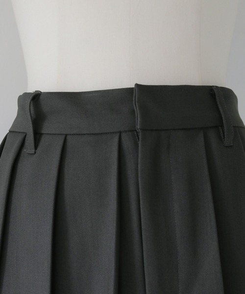 cheriella(シェリエラ)の「【cheriella】プリーツスカート PLEATED SKIRT(スカート・レディース・グレイッシュベージュ/ブラウン/チャコールグレー・FREE)」の4枚目の写真
