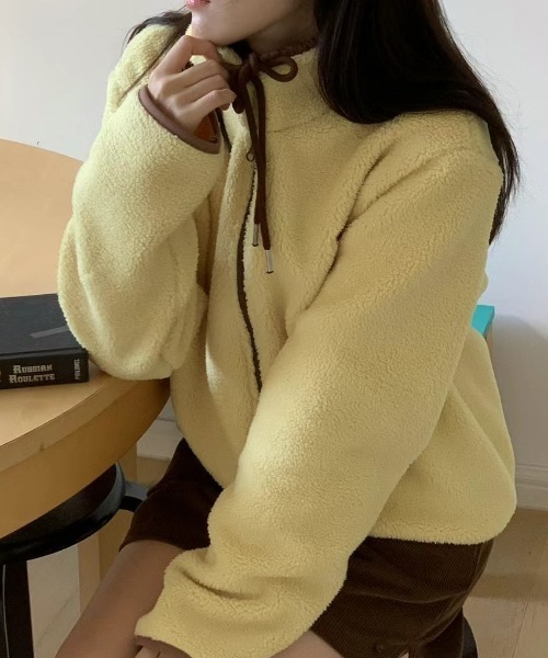 FLINEA(フリネア)の「スタンドカラー配色フリースジャケット(ブルゾン・レディース・ライトブラウン/イエロー/ネイビー・FREE)」の13枚目の写真