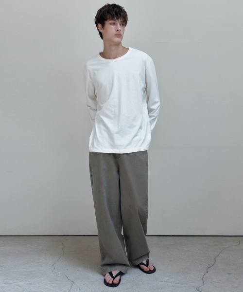 WEDNESDAY OASIS（ウェンズデーオアシス）の「ロウ エッジ ロングスリーブ Tシャツ_IVORY(WB6TP54)（Tシャツ/カットソー・メンズ・アイボリー・MEDIUM）」の4枚目の写真