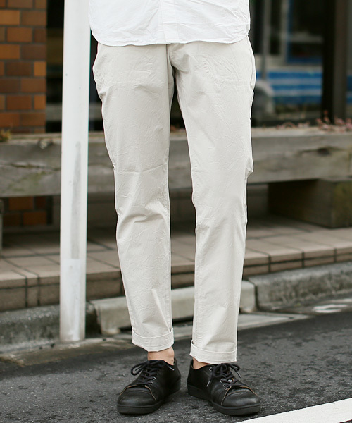 quadro(クオドロ)の「ツイルリラックストラウザー(その他パンツ・メンズ・ネイビー/アイボリー/オリーブ・MEDIUM/LARGE)」の2枚目の写真