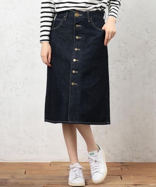 Lee（リー）の「[別注]CB LEE（リー）×GLR F/BUTTON デニム スカート◆（デニムスカート・レディース・ライトブルー/ネイビー・MEDIUM/SMALL）」の2枚目の写真