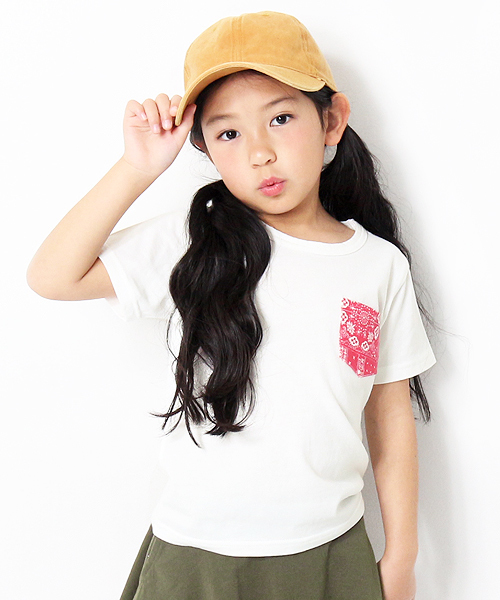 devirock(デビロック)の「柄ポケットクルーネック半袖Tシャツ カットソー(Tシャツ/カットソー・キッズ・ブラック/ホワイト系その他2/ホワイト系その他/ブラック系その他2/ブラック系その他4/ホワイト系その他3/ブラック系その他3/ホワイト系その他4・120cm/150cm/130cm/140cm/110cm/100cm/160cm)」の3枚目の写真