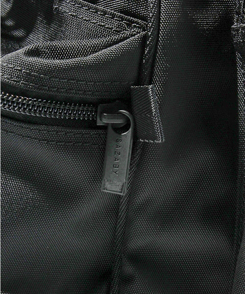 SAZABY（サザビー）の「ﾌｧﾌﾞﾘｯｸﾊﾞｯｸﾞMFJ14664（バックパック/リュック・メンズ・ブラック/ネイビー・FREE）」の8枚目の写真