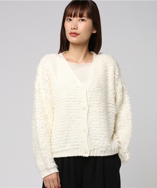 Honeys(ハニーズ)の「【モコモコ】ループ編カーディガン(カーディガン/ボレロ・レディース・ブラック/ブルー/ピンク/アイボリー/ボルドー・L/M)」の2枚目の写真