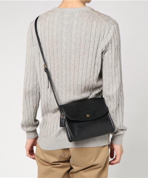 WEGO(ウィゴー)の「WEGO/フラップレトロサコッシュ(ショルダーバッグ・メンズ・ブラウン/ブラック・FREE)」の5枚目の写真