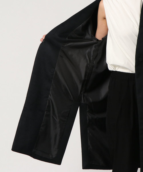 earth music&ecology(アースミュージックアンドエコロジー)の「・ポケットファーコート(ノーカラージャケット・レディース・ブラック/ベージュ/グレー/ピンク・FREE)」の7枚目の写真