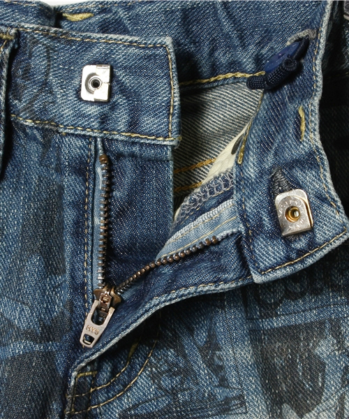 JOEY HYSTERIC（ジョーイヒステリック）の「STRANGE COMIX ptデニム スリムストレートPT（デニムパンツ・キッズ・インディゴブルー・X-SMALL/SMALL/MEDIUM）」の4枚目の写真