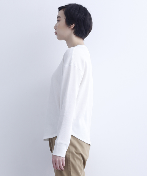 MERLOT IKYU（メルローイキュウ）の「ボタンサーマルカットソー1254（Tシャツ/カットソー・レディース・ブラック/オフホワイト/グレー/ネイビー・FREE）」の7枚目の写真