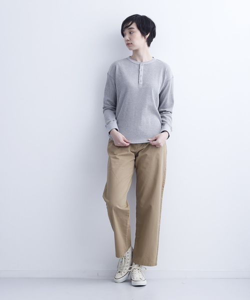 MERLOT IKYU（メルローイキュウ）の「ボタンサーマルカットソー1254（Tシャツ/カットソー・レディース・ブラック/オフホワイト/グレー/ネイビー・FREE）」の6枚目の写真