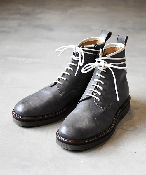 EARLE アール の EARLE Hi Chukka lace-up ブーツ