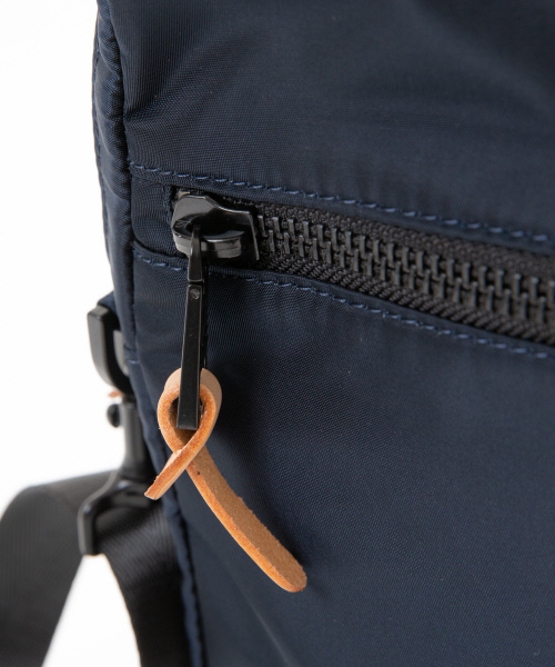 MAKAVELIC（マキャベリック）の「MAKAVELIC / マキャベリック別注ショルダーバック（ショルダーバッグ・メンズ・ブラック/ネイビー・フリー）」の12枚目の写真