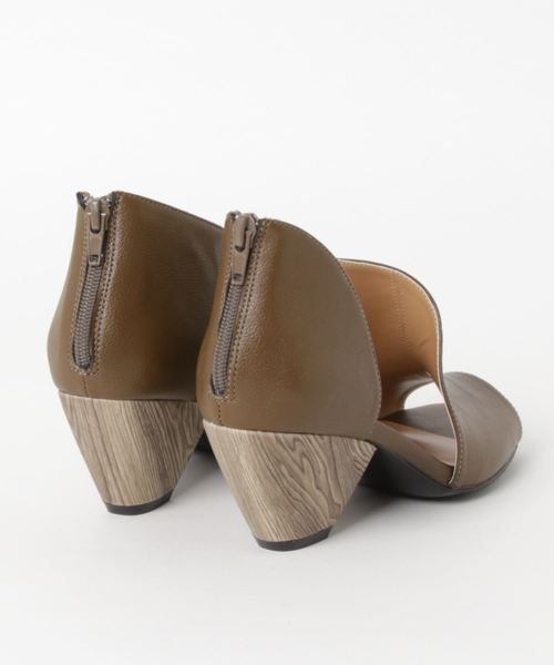 Comme　Ca　Mature（コムサマチュア）の「カットデザイン　ブーツ　サンダル（サンダル・レディース・ブラック/オリーブ/マスタード・22.5cm/23.5cm/24.5cm）」の4枚目の写真